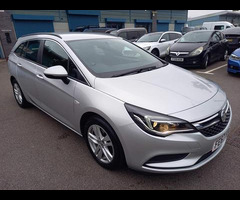 Vauxhall Astra 1.6 CDTi ecoFLEX Design Sports Tourer Euro 6 (s/s) 5dr - 12