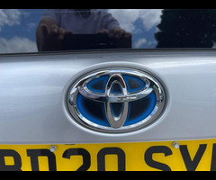 Toyota Prius 1.8 VVTi Excel Euro 6 (S/S) CVT 5Dr - 34