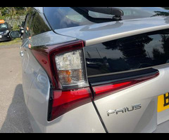 Toyota Prius 1.8 VVTi Excel Euro 6 (S/S) CVT 5Dr - 30