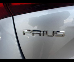 Toyota Prius 1.8 VVTi Excel Euro 6 (S/S) CVT 5Dr - 31