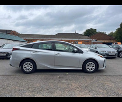 Toyota Prius 1.8 VVTi Excel Euro 6 (S/S) CVT 5Dr - 4