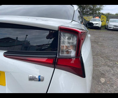 Toyota Prius 1.8 VVTi Excel Euro 6 (S/S) CVT 5Dr - 34