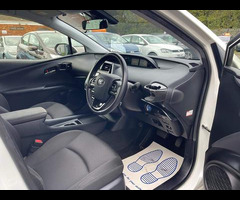 Toyota Prius 1.8 VVTi Excel Euro 6 (S/S) CVT 5Dr - 9