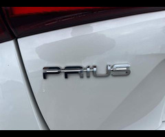 Toyota Prius 1.8 VVTi Excel Euro 6 (S/S) CVT 5Dr - 32