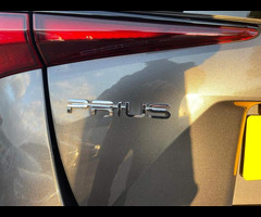 Toyota Prius 1.8 VVTi Excel Euro 6 (S/S) CVT 5Dr - 31