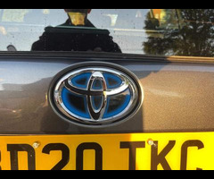 Toyota Prius 1.8 VVTi Excel Euro 6 (S/S) CVT 5Dr - 32