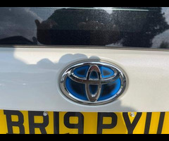 Toyota Prius 1.8 VVTi Excel Euro 6 (S/S) CVT 5Dr - 32