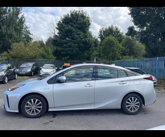 Toyota Prius 1.8 VVTi Excel Euro 6 (S/S) CVT 5Dr - 15