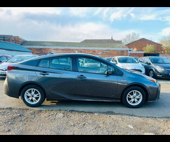 Toyota Prius 1.8 VVTi Excel Euro 6 (S/S) CVT 5Dr - 4