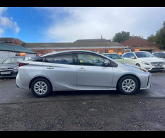 Toyota Prius 1.8 VVTi Excel Euro 6 (S/S) CVT 5Dr - 4