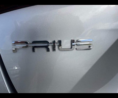 Toyota Prius 1.8 VVTi Excel Euro 6 (S/S) CVT 5Dr - 31