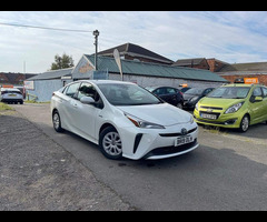 Toyota Prius 1.8 VVTi Excel Euro 6 (S/S) CVT 5Dr