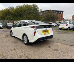 Toyota Prius 1.8 VVTi Excel Euro 6 (S/S) CVT 5Dr - 4