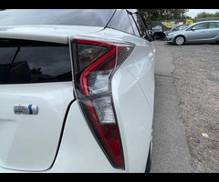 Toyota Prius 1.8 VVTi Excel Euro 6 (S/S) CVT 5Dr - 32