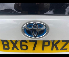 Toyota Prius 1.8 VVTi Excel Euro 6 (S/S) CVT 5Dr - 31