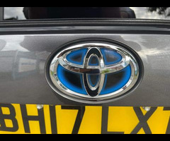 Toyota Prius 1.8 VVTi Excel Euro 6 (S/S) CVT 5Dr - 32