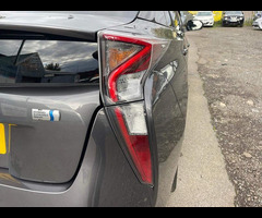 Toyota Prius 1.8 VVTi Excel Euro 6 (S/S) CVT 5Dr - 34