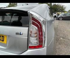 Toyota Prius 1.8 VVTi Excel Euro 6 (S/S) CVT 5Dr - 30