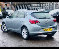 Vauxhall Astra 1.6 16v Elite Auto Euro 5 5dr - 2