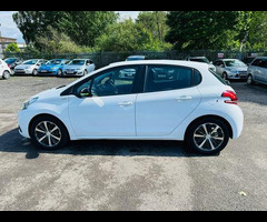 Peugeot 208 1.2 PureTech XS Lime Euro 6 5dr - 11