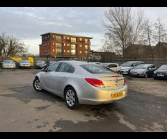 Vauxhall Insignia 2.0 CDTi SRi Auto Euro 5 5dr - 2