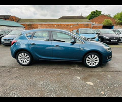 Vauxhall Astra 2.0 CDTi Elite Auto Euro 5 5dr - 3