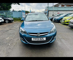 Vauxhall Astra 2.0 CDTi Elite Auto Euro 5 5dr - 10