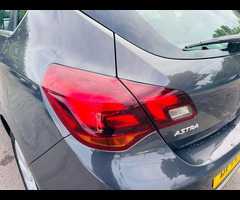 Vauxhall Astra 1.6 16v SRi Euro 5 5dr - 24