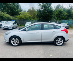 Ford Focus 1.6 Zetec Euro 5 5dr - 10