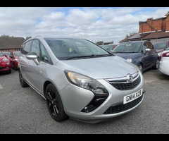 Vauxhall Zafira Tourer 2.0 CDTi SRi Auto Euro 5 5dr - 24