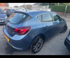 Vauxhall Astra 2.0 CDTi Elite Auto Euro 5 5dr - 11