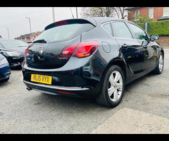 Vauxhall Astra 2.0 CDTi SRi Auto Euro 5 5dr - 12