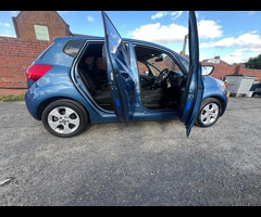 KIA Venga 1.6 2 Auto Euro 5 5dr - 23