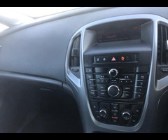 Vauxhall Astra 1.3 CDTi ecoFLEX Design Euro 5 5dr - 28