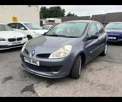 Renault Clio 1.6 VVT Expression 5dr - 29