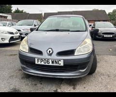 Renault Clio 1.6 VVT Expression 5dr - 30