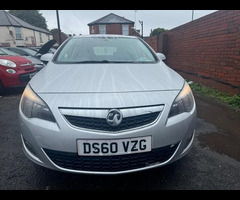 Vauxhall Astra 1.6 16v SRi Euro 5 5dr - 3