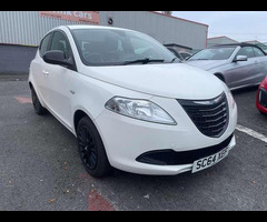 Chrysler Ypsilon 1.2 Ypsilon Silver 5dr - 5