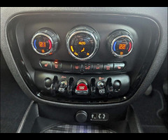 MINI Clubman 2.0 Cooper D Euro 6 (s/s) 6dr - 34