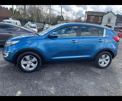 KIA Sportage 1.7 CRDi EcoDynamics 2 2WD Euro 5 (s/s) 5dr - 8